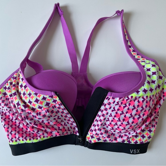 Victoria’s Secret sports bra - Picture 3 of 4